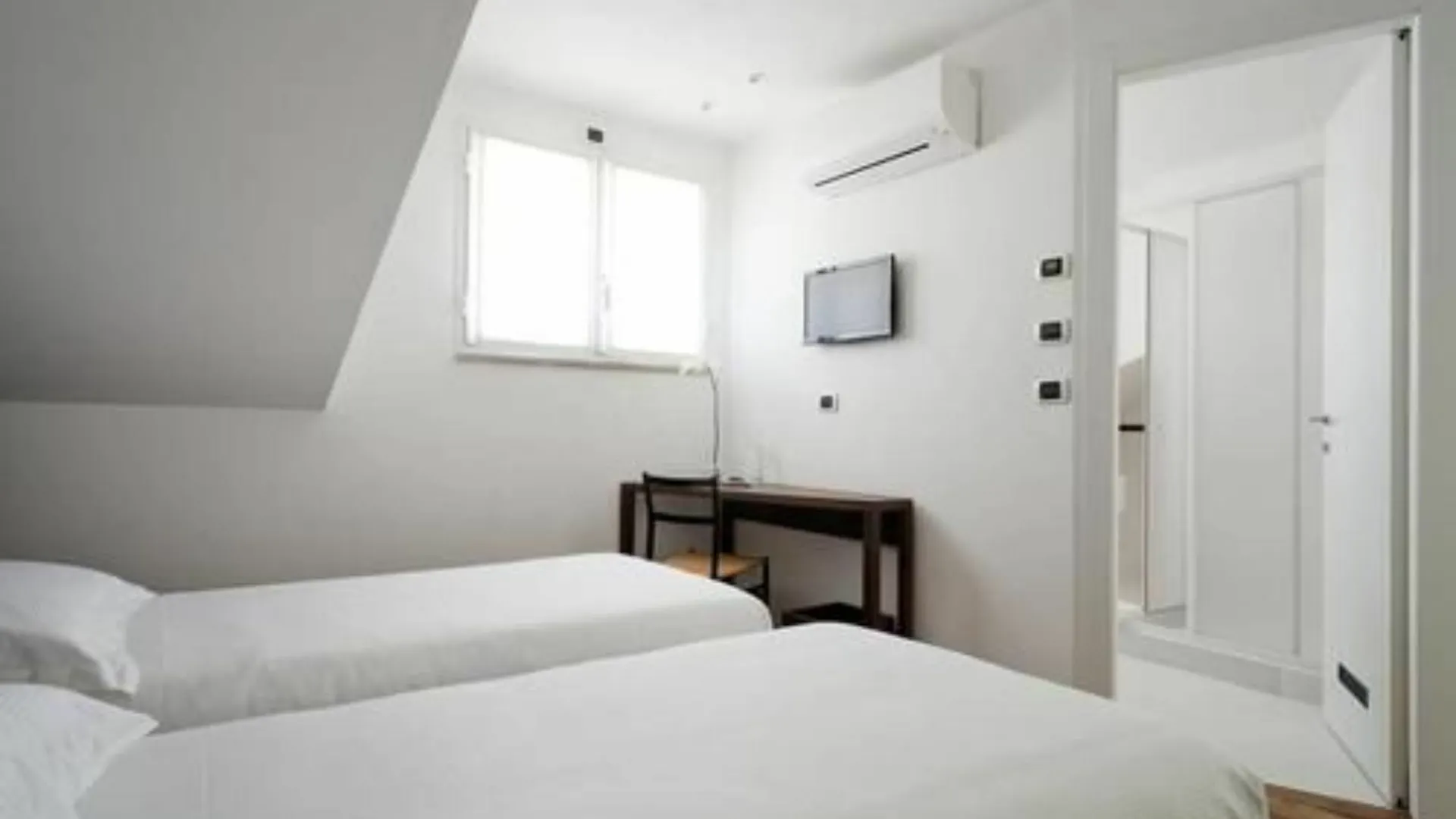 My Bed Hotel Milan 2*,  Italy
